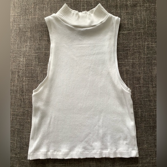 Mock neck ribbed layering tank - Picture 1 of 6